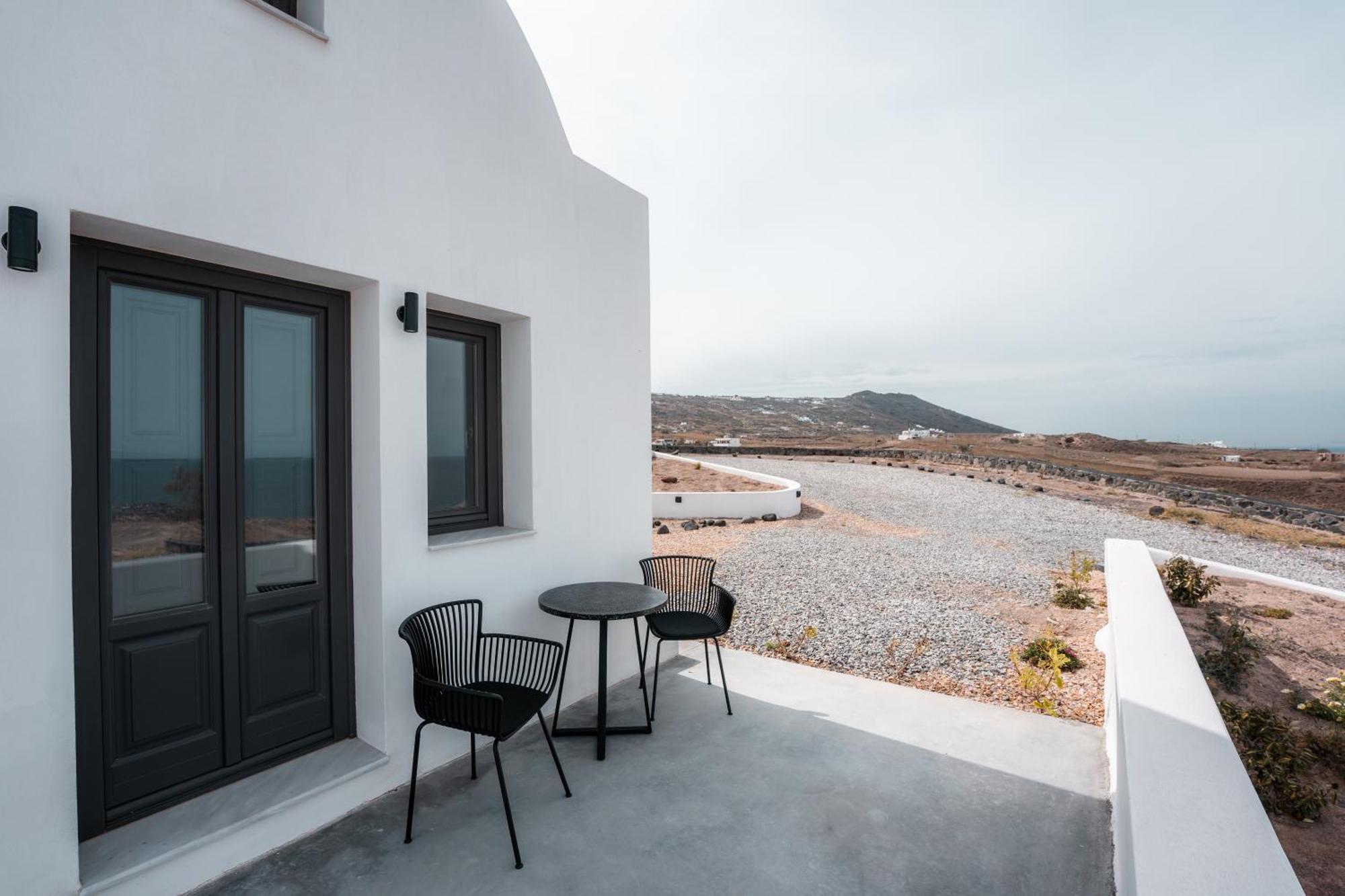 Akri Suites Vourvoúlos Exterior photo