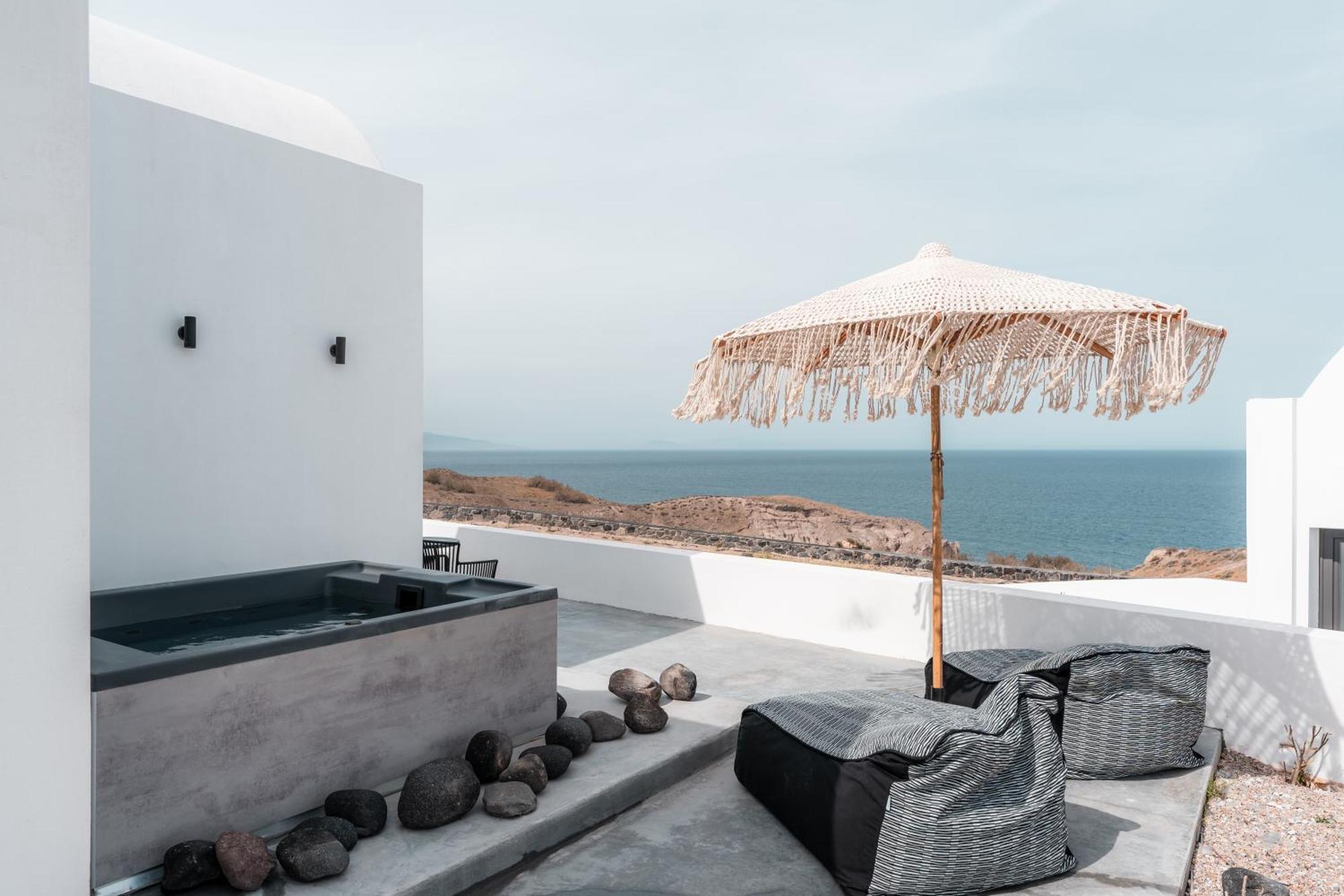 Akri Suites Vourvoúlos Exterior photo